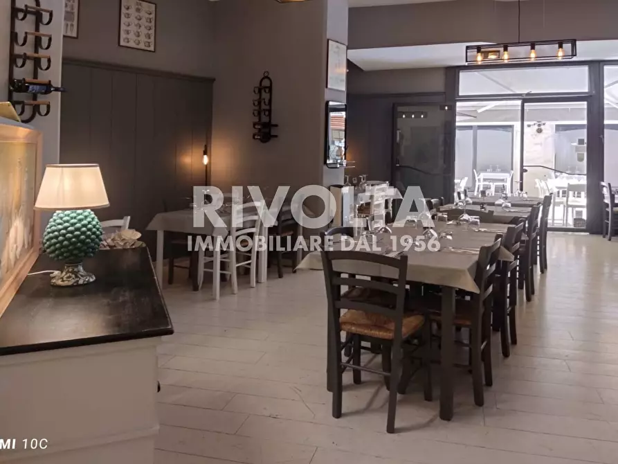 Immagine 8 di Attività commerciale in vendita  in Via Vincenzo Gioberti a Orbetello