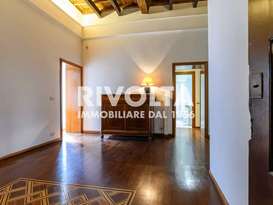 Immagine 7 di Appartamento in vendita  in Via Del Governo Vecchio 115 a Roma