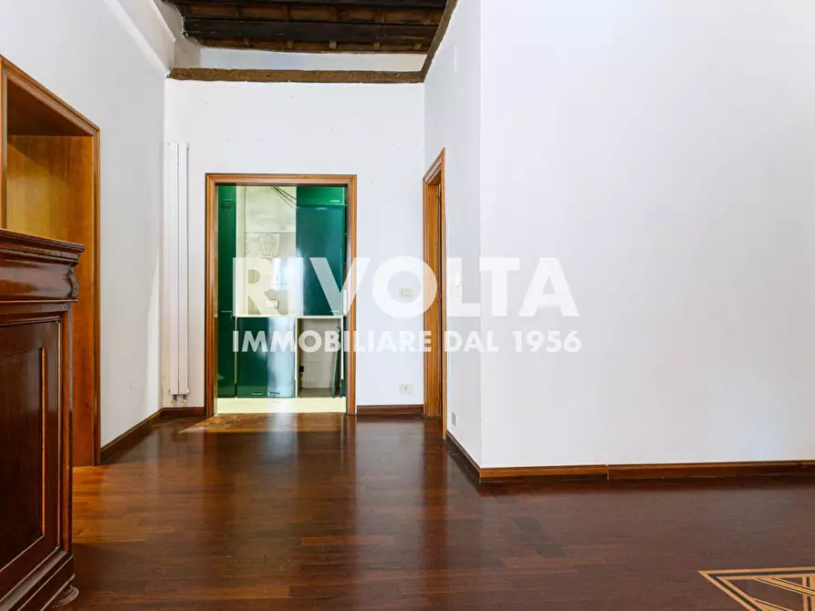 Immagine 9 di Appartamento in vendita  in Via Del Governo Vecchio 115 a Roma