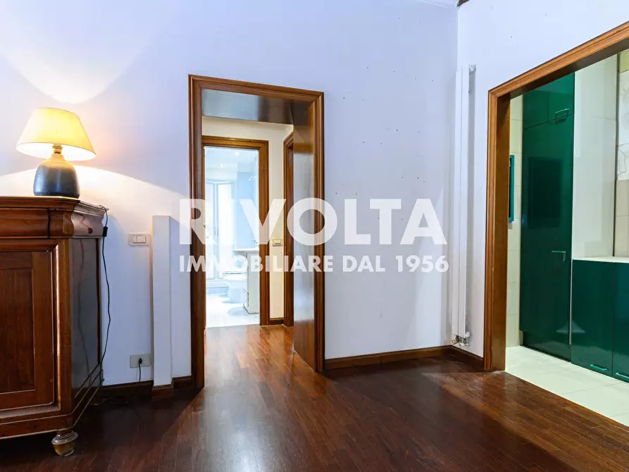 Immagine 13 di Appartamento in vendita  in Via Del Governo Vecchio 115 a Roma
