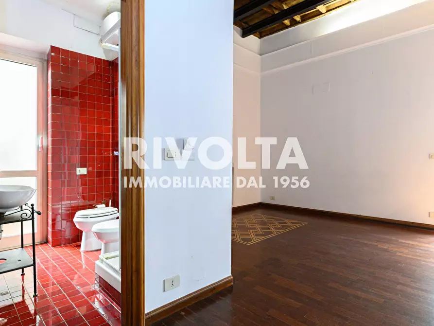 Immagine 15 di Appartamento in vendita  in Via Del Governo Vecchio 115 a Roma
