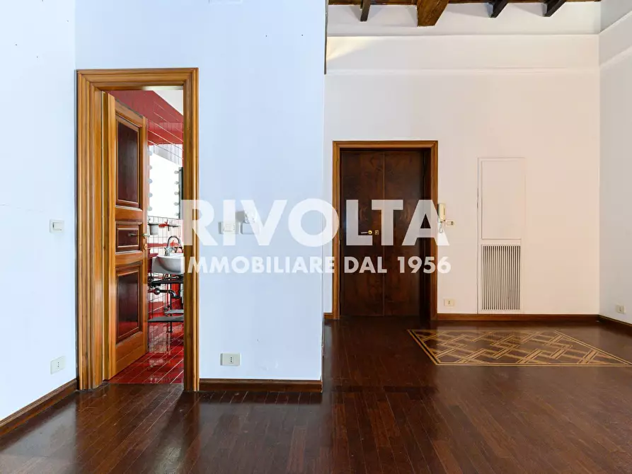 Immagine 16 di Appartamento in vendita  in Via Del Governo Vecchio 115 a Roma
