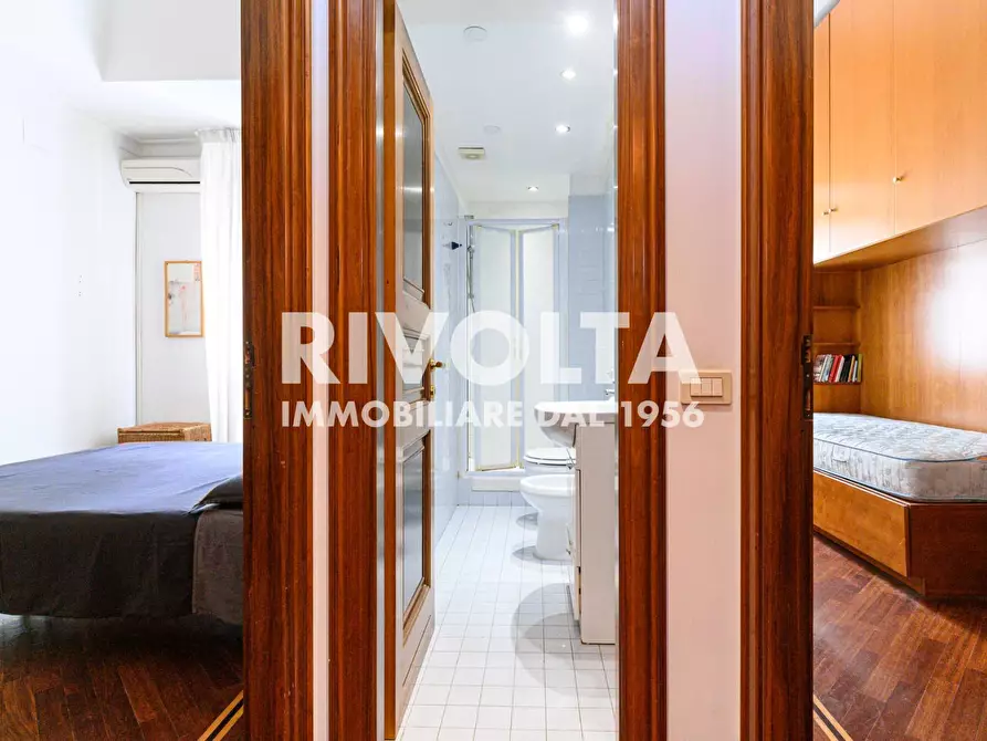 Immagine 20 di Appartamento in vendita  in Via Del Governo Vecchio 115 a Roma