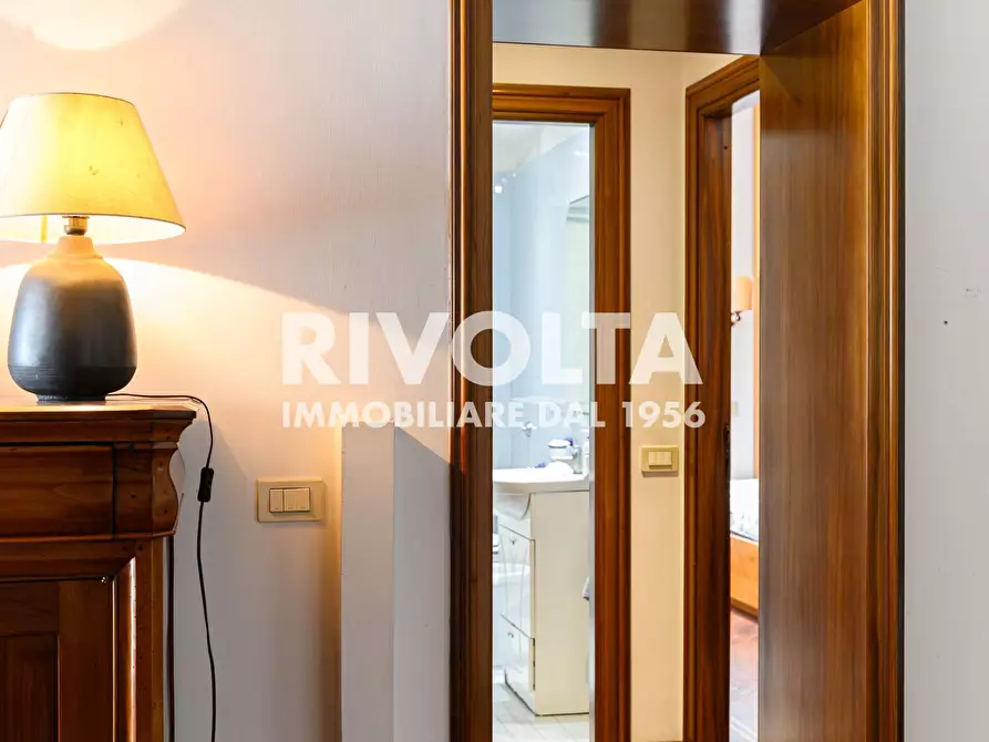 Immagine 30 di Appartamento in vendita  in Via Del Governo Vecchio 115 a Roma