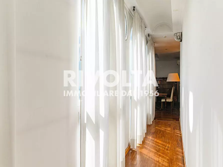 Immagine 35 di Appartamento in vendita  in Via Del Governo Vecchio 115 a Roma