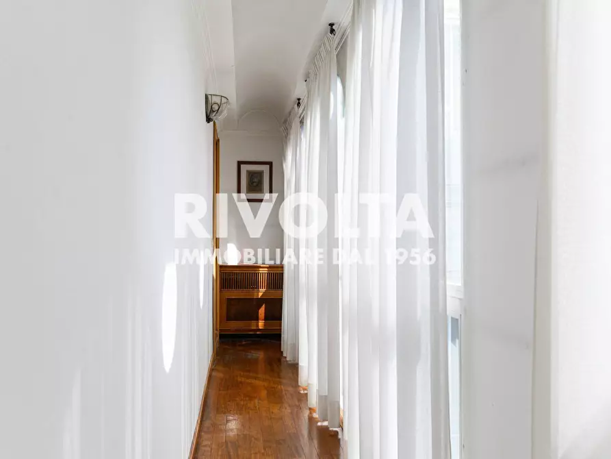 Immagine 36 di Appartamento in vendita  in Via Del Governo Vecchio 115 a Roma