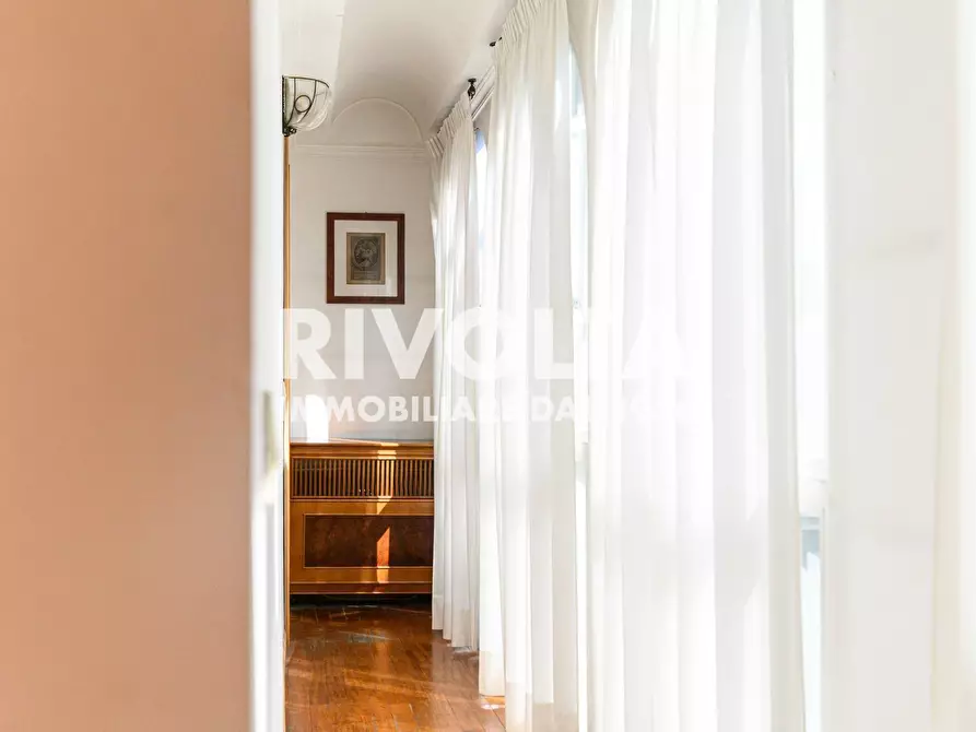 Immagine 37 di Appartamento in vendita  in Via Del Governo Vecchio 115 a Roma