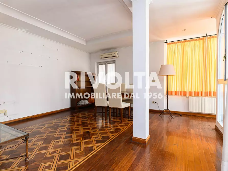 Immagine 44 di Appartamento in vendita  in Via Del Governo Vecchio 115 a Roma