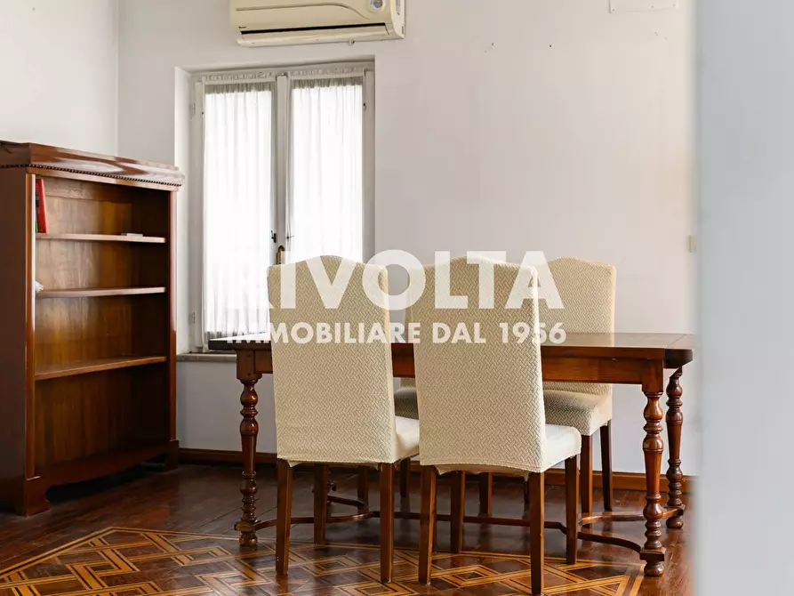 Immagine 48 di Appartamento in vendita  in Via Del Governo Vecchio 115 a Roma