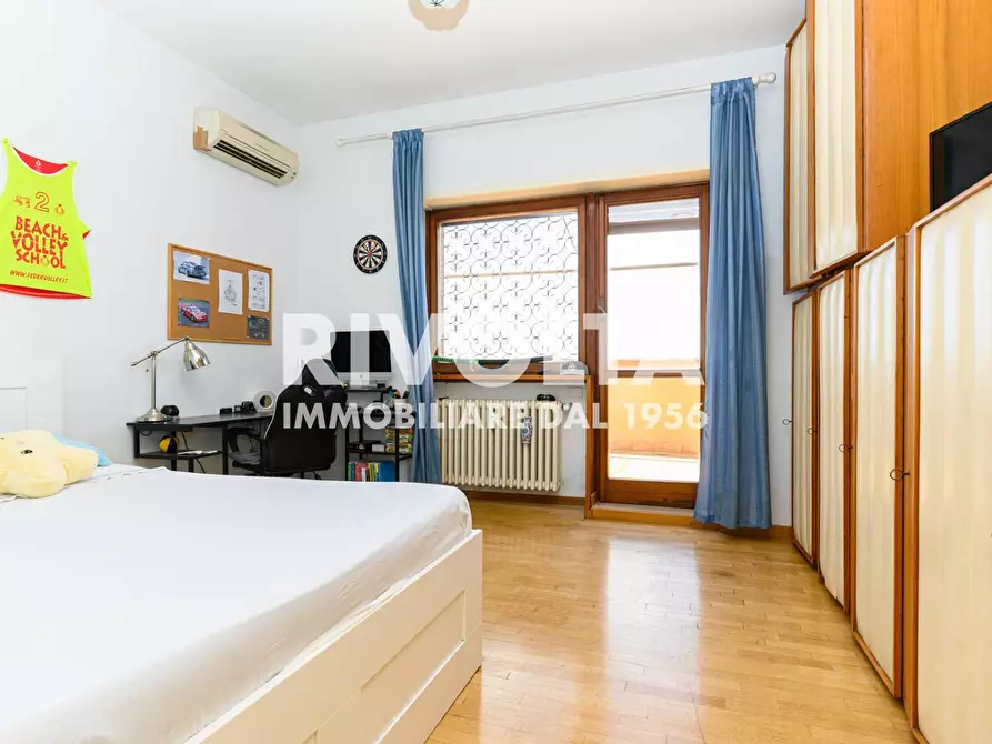 Immagine 10 di Attico in vendita  in Via Cassia a Roma