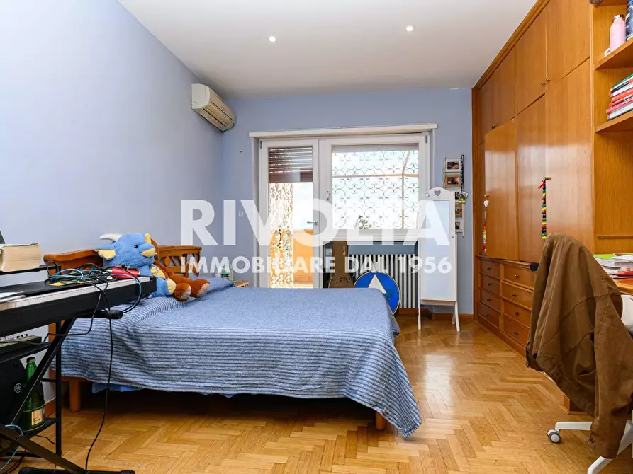 Immagine 14 di Attico in vendita  in Via Cassia a Roma