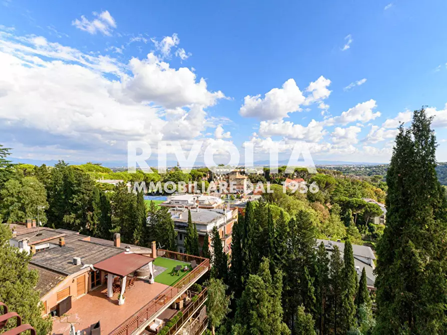 Immagine 40 di Attico in vendita  in Via Cassia a Roma