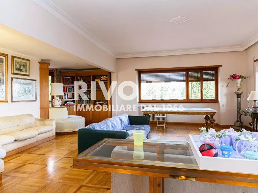 Immagine 42 di Attico in vendita  in Via Cassia a Roma