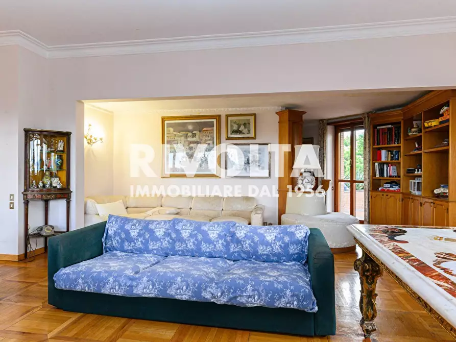 Immagine 45 di Attico in vendita  in Via Cassia a Roma