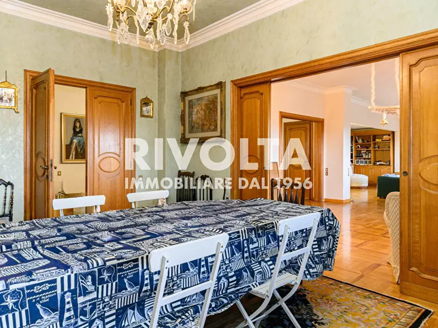 Immagine 48 di Attico in vendita  in Via Cassia a Roma