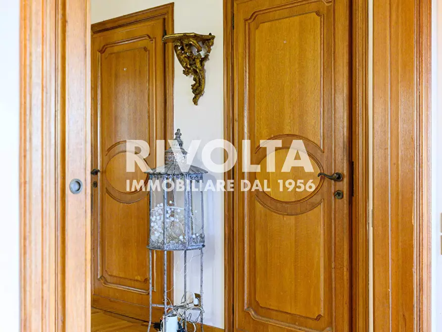 Immagine 55 di Attico in vendita  in Via Cassia a Roma