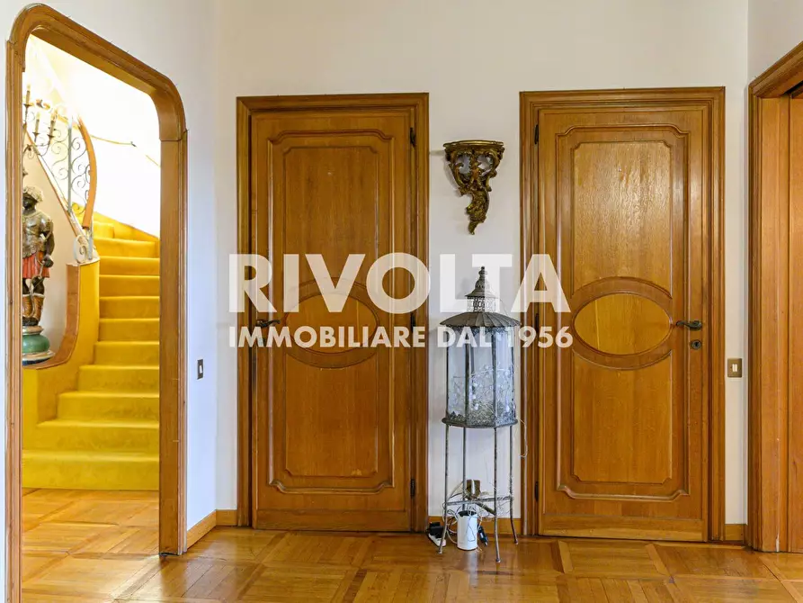 Immagine 59 di Attico in vendita  in Via Cassia a Roma