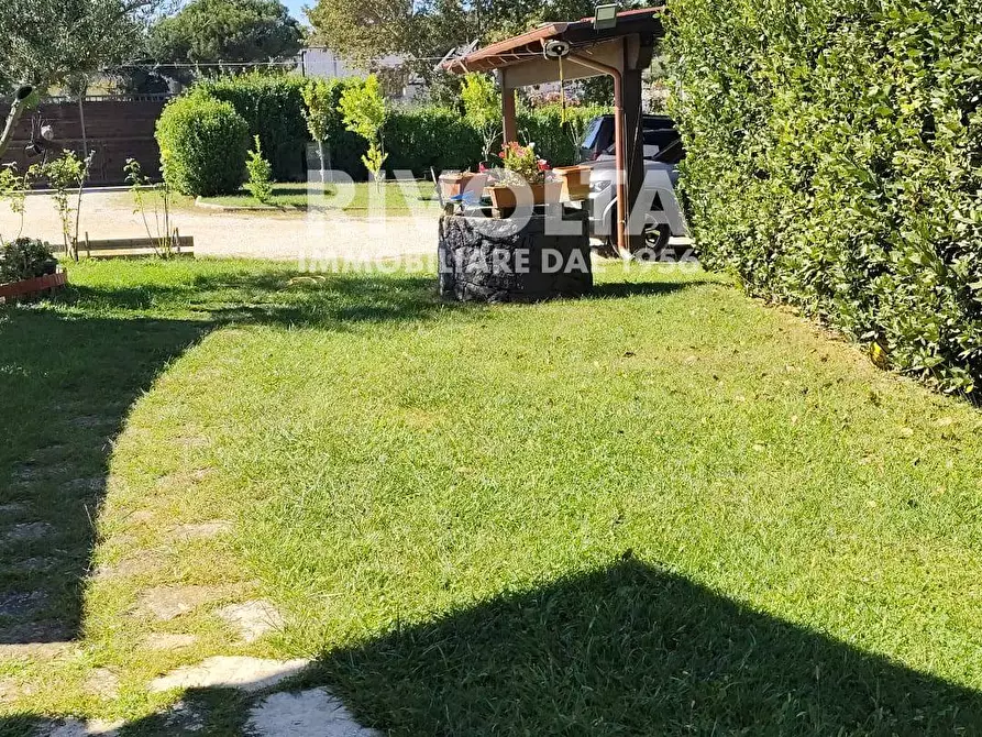 Immagine 3 di Villa in vendita  in via della pace 22n a Fiano Romano