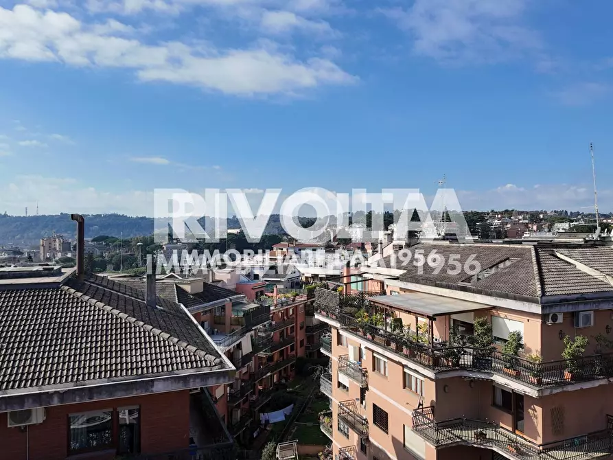 Immagine 68 di Appartamento in affitto  in Via Bevagna a Roma