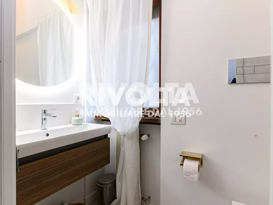 Immagine 32 di Appartamento in affitto  in Via Bevagna a Roma