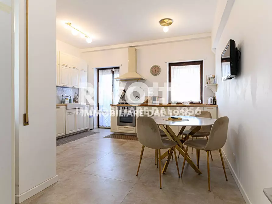 Immagine 21 di Appartamento in affitto  in Via Bevagna a Roma