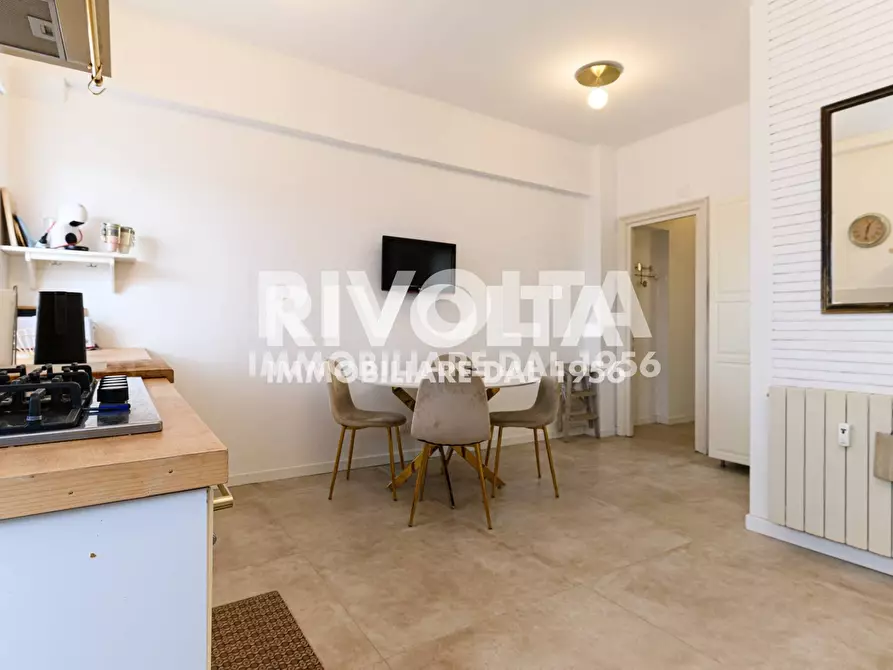 Immagine 25 di Appartamento in affitto  in Via Bevagna a Roma