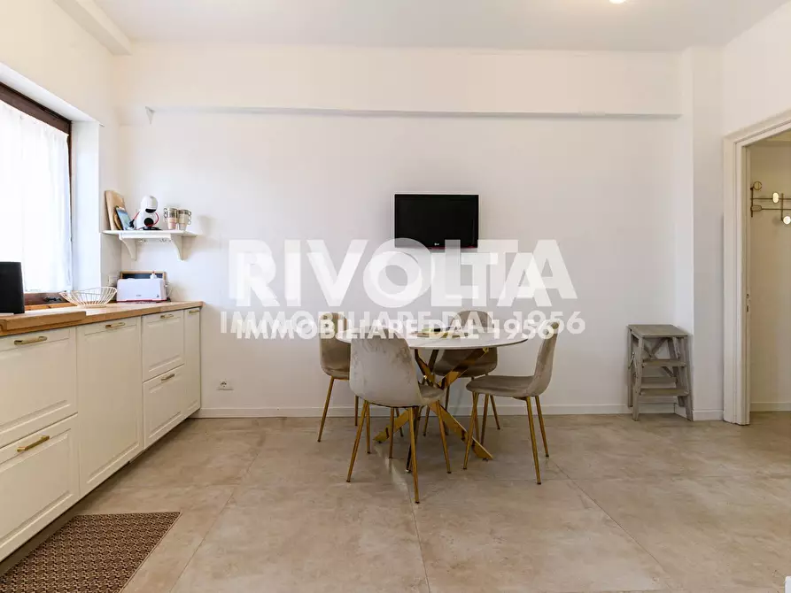 Immagine 28 di Appartamento in affitto  in Via Bevagna a Roma