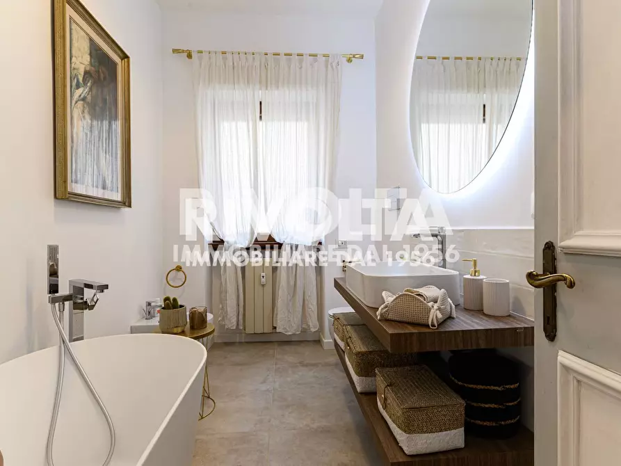 Immagine 49 di Appartamento in affitto  in Via Bevagna a Roma