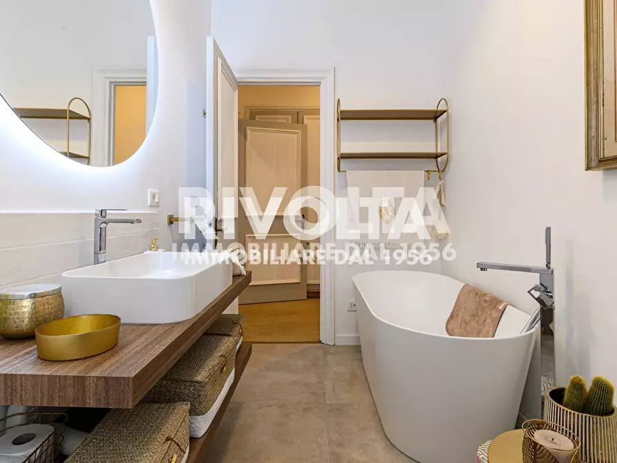 Immagine 51 di Appartamento in affitto  in Via Bevagna a Roma