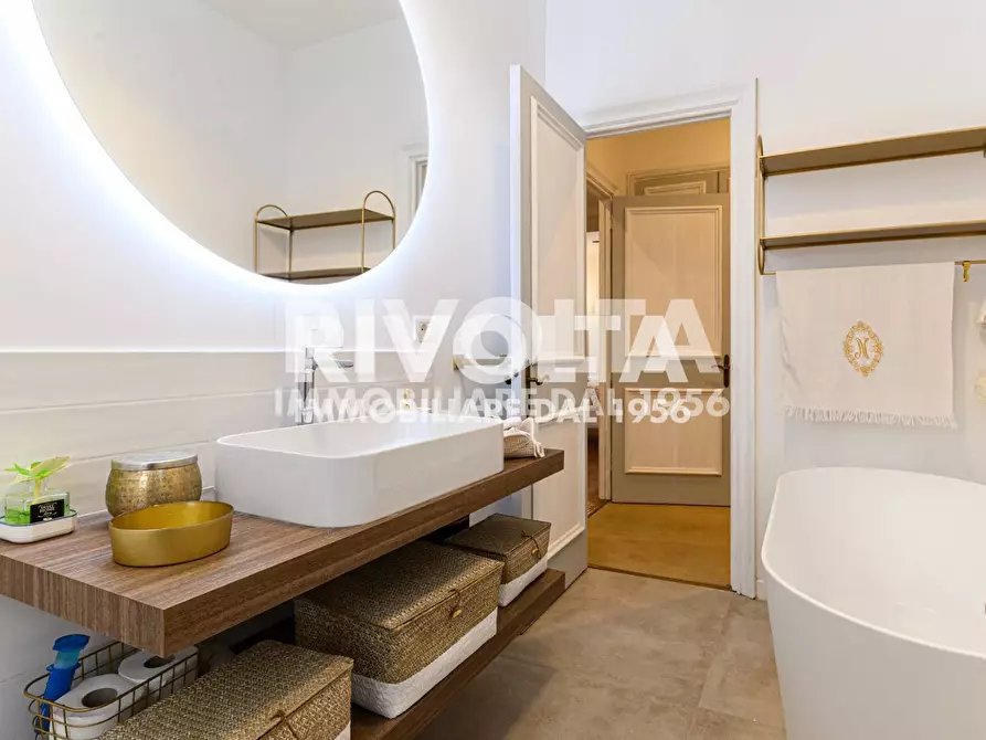 Immagine 52 di Appartamento in affitto  in Via Bevagna a Roma