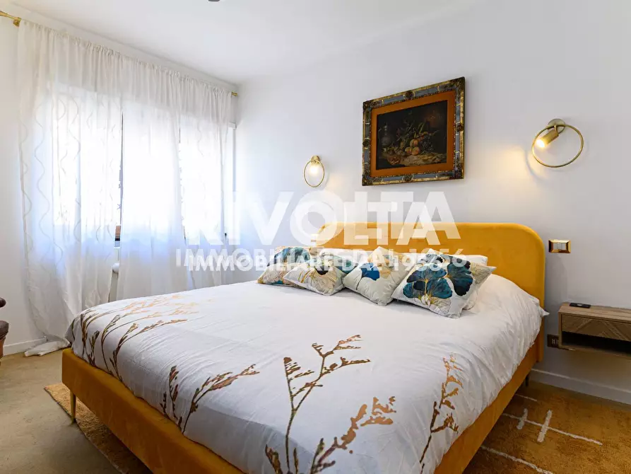 Immagine 54 di Appartamento in affitto  in Via Bevagna a Roma