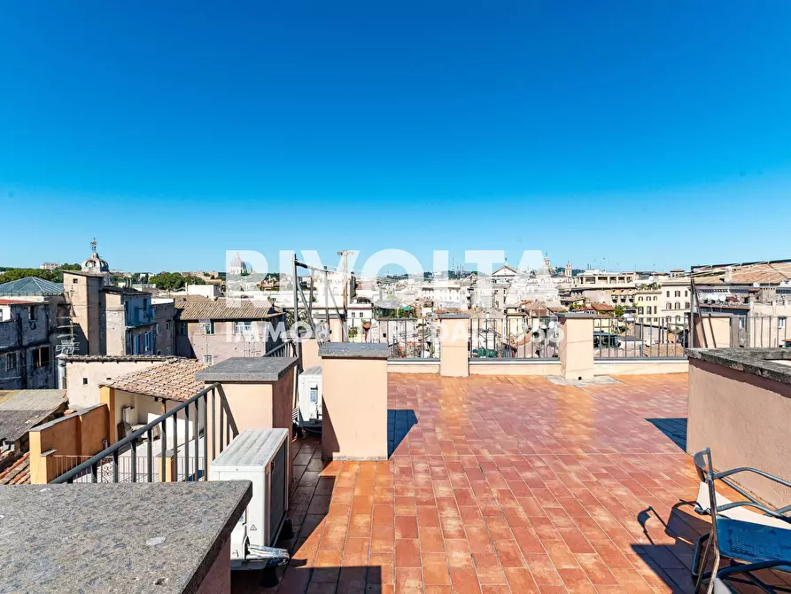 Immagine 10 di Appartamento in vendita  in Piazza Campo De' Fiori a Roma