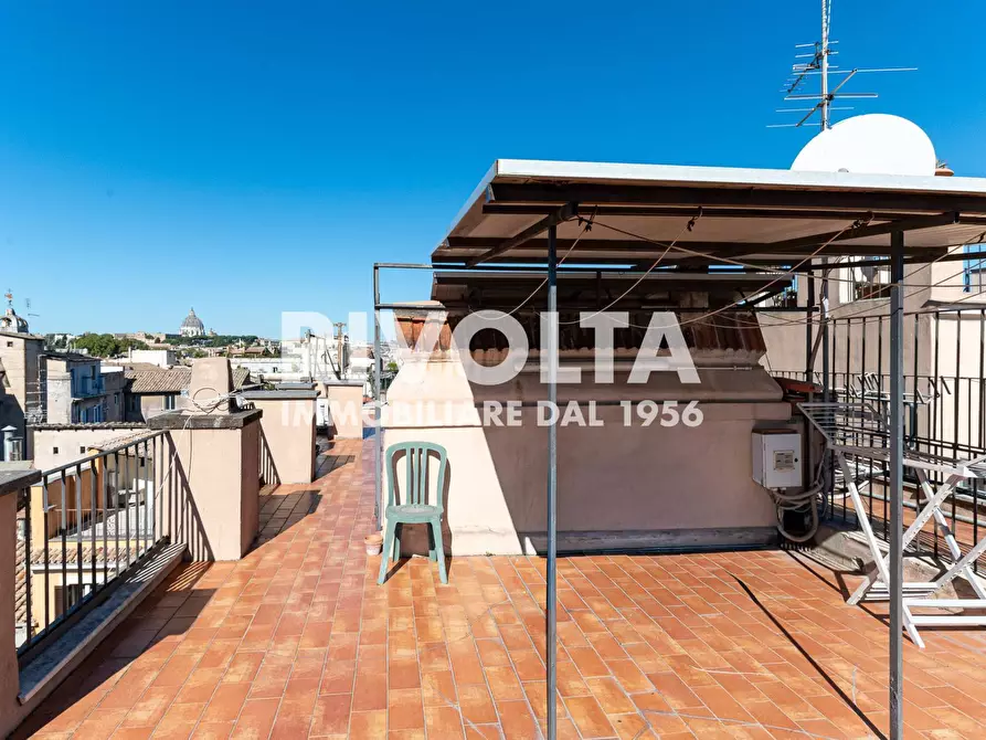 Immagine 12 di Appartamento in vendita  in Piazza Campo De' Fiori a Roma