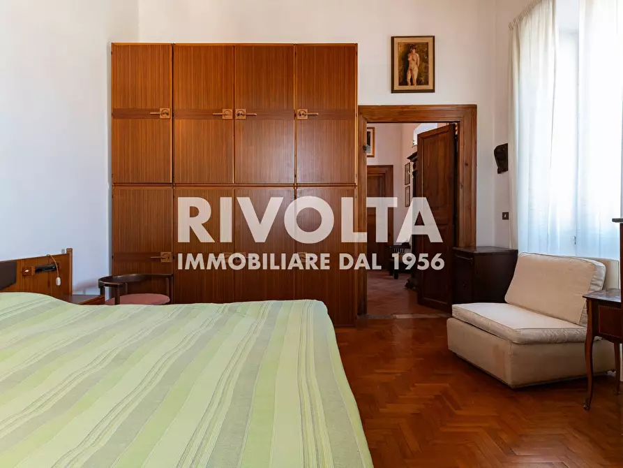 Immagine 25 di Appartamento in vendita  in Piazza Campo De' Fiori a Roma