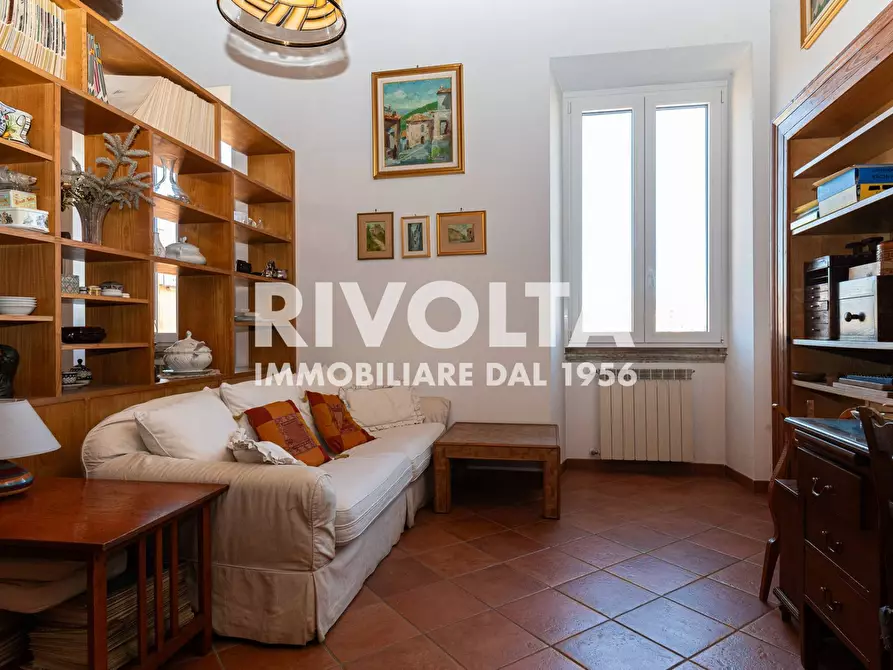 Immagine 37 di Appartamento in vendita  in Piazza Campo De' Fiori a Roma