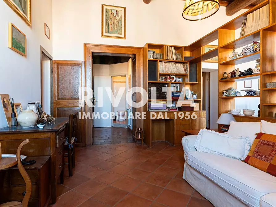 Immagine 38 di Appartamento in vendita  in Piazza Campo De' Fiori a Roma