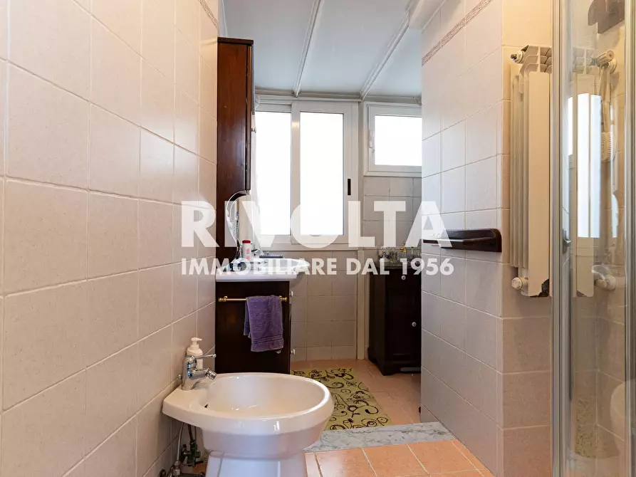 Immagine 55 di Appartamento in vendita  in Piazza Campo De' Fiori a Roma