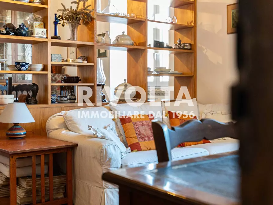 Immagine 60 di Appartamento in vendita  in Piazza Campo De' Fiori a Roma