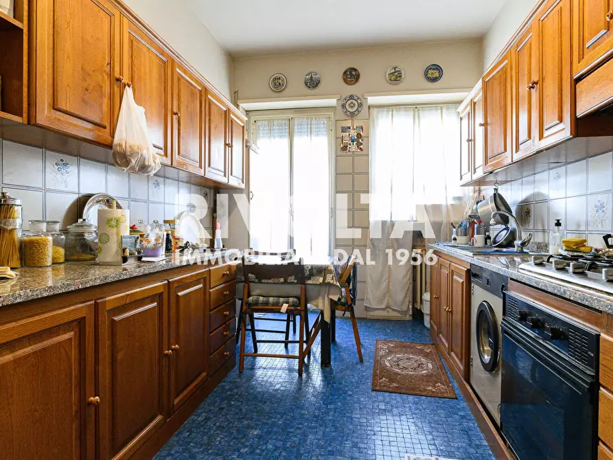 Immagine 16 di Appartamento in vendita  in Via Bartolomeo Intieri a Roma