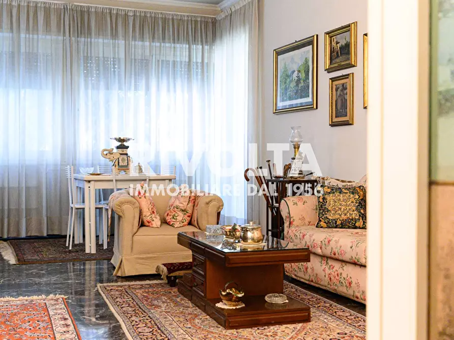 Immagine 1 di Appartamento in vendita  in Via Bartolomeo Intieri a Roma