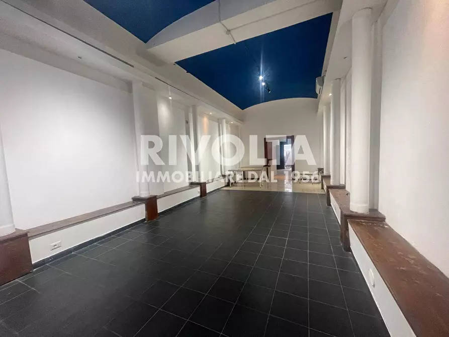 Immagine 5 di Magazzino in vendita  a Roma