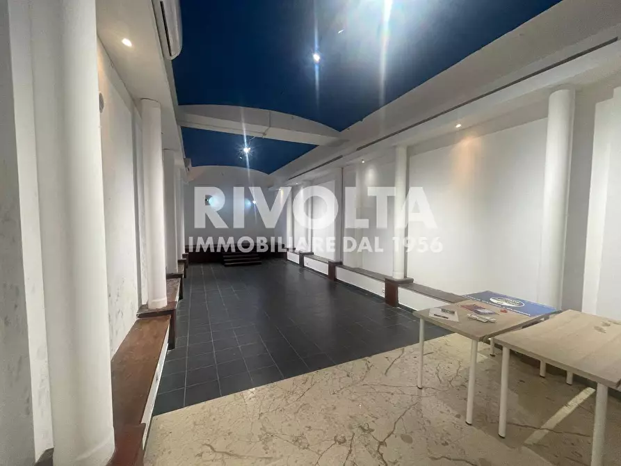 Immagine 6 di Magazzino in vendita  a Roma