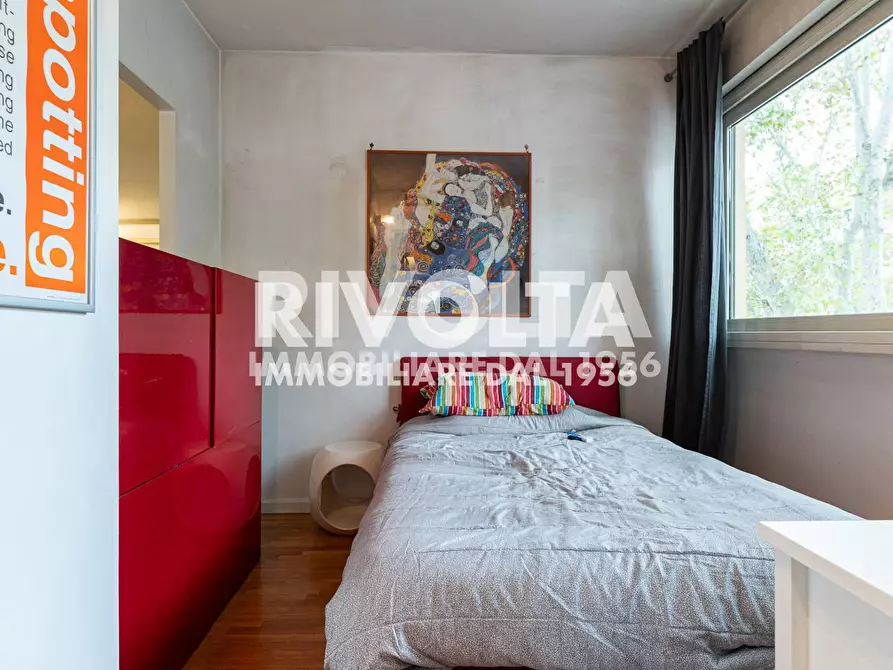 Immagine 20 di Appartamento in vendita  in Viale Giulio Cesare a Roma