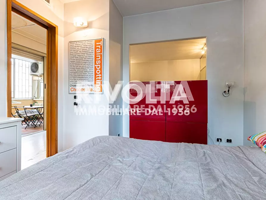 Immagine 22 di Appartamento in vendita  in Viale Giulio Cesare a Roma