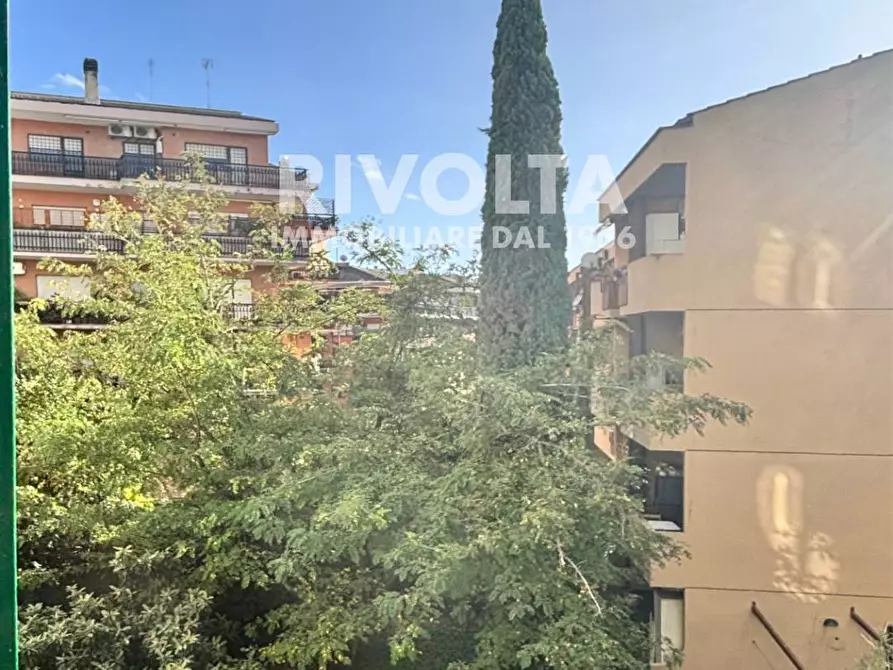 Immagine 5 di Appartamento in affitto  in Via Antonio Serra a Roma