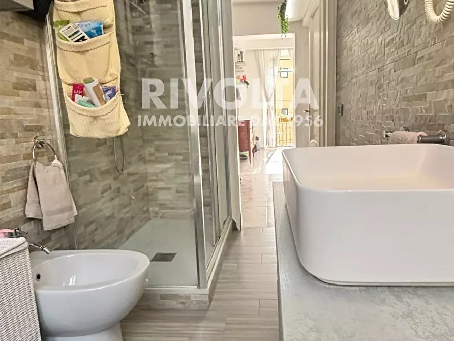 Immagine 13 di Appartamento in affitto  in Via Antonio Serra a Roma