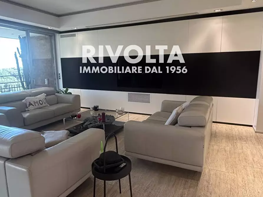 Immagine 8 di Appartamento in vendita  in Via Della Camilluccia a Roma