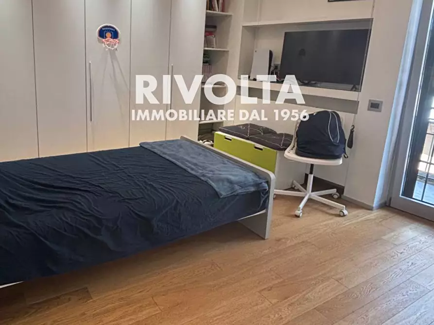 Immagine 13 di Appartamento in vendita  in Via Della Camilluccia a Roma