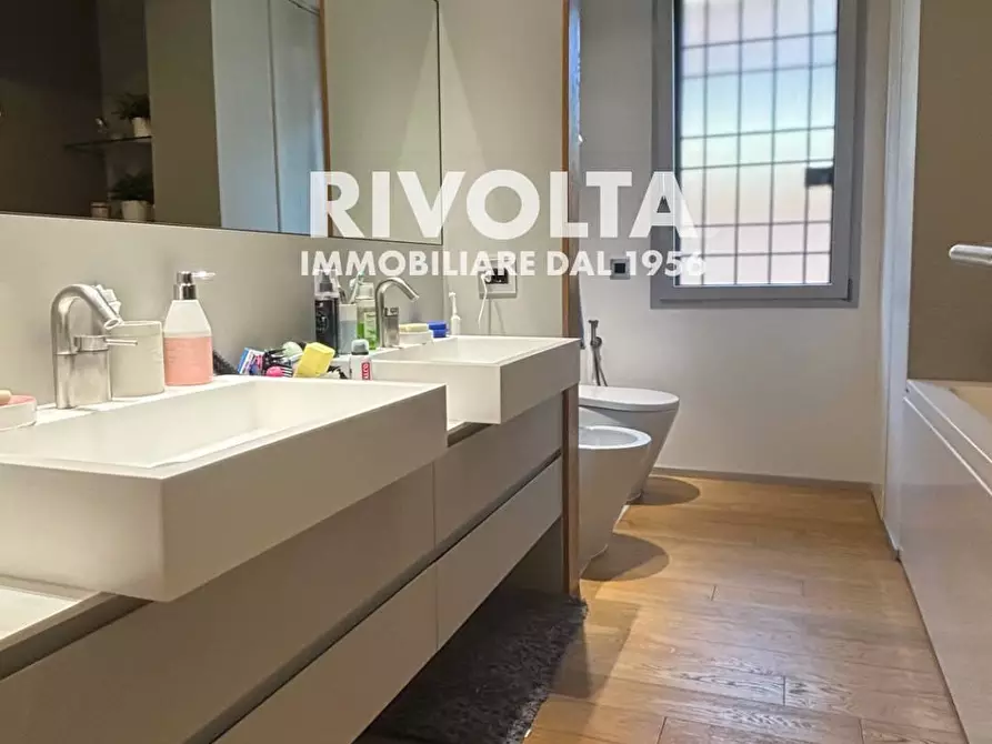 Immagine 14 di Appartamento in vendita  in Via Della Camilluccia a Roma