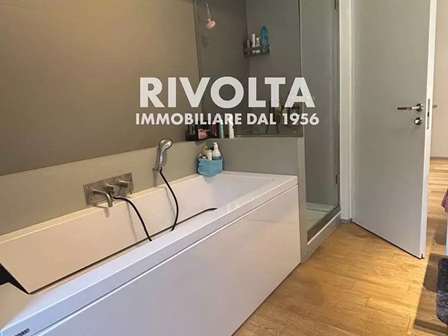 Immagine 15 di Appartamento in vendita  in Via Della Camilluccia a Roma